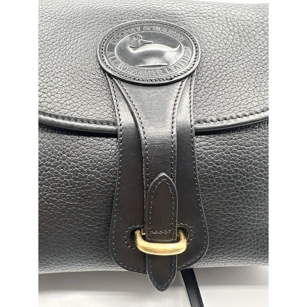 Vintage Dooney & Bourke AWL Essex Crossbody Bag Black Leather Gold Hardware